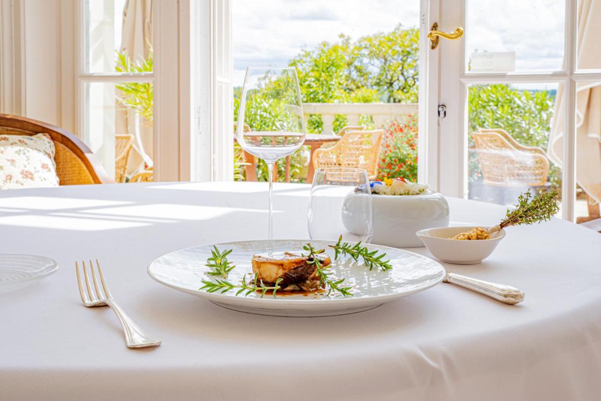 Nourriture dans l'hôtel ou à proximité