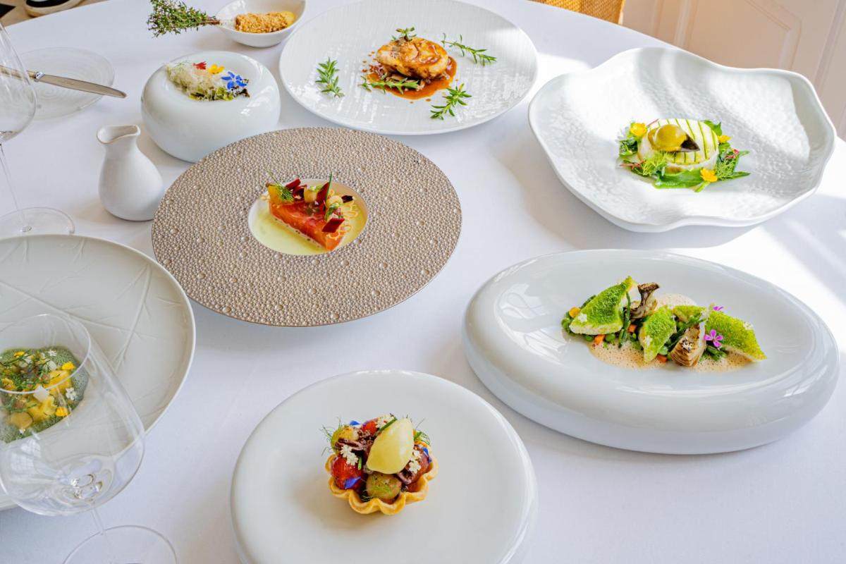 Nourriture dans l'hôtel ou à proximité