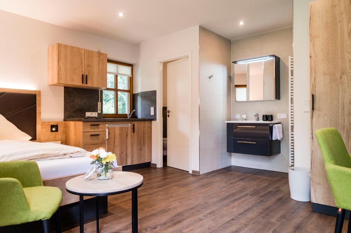 Landpension Birnthaler - Housity