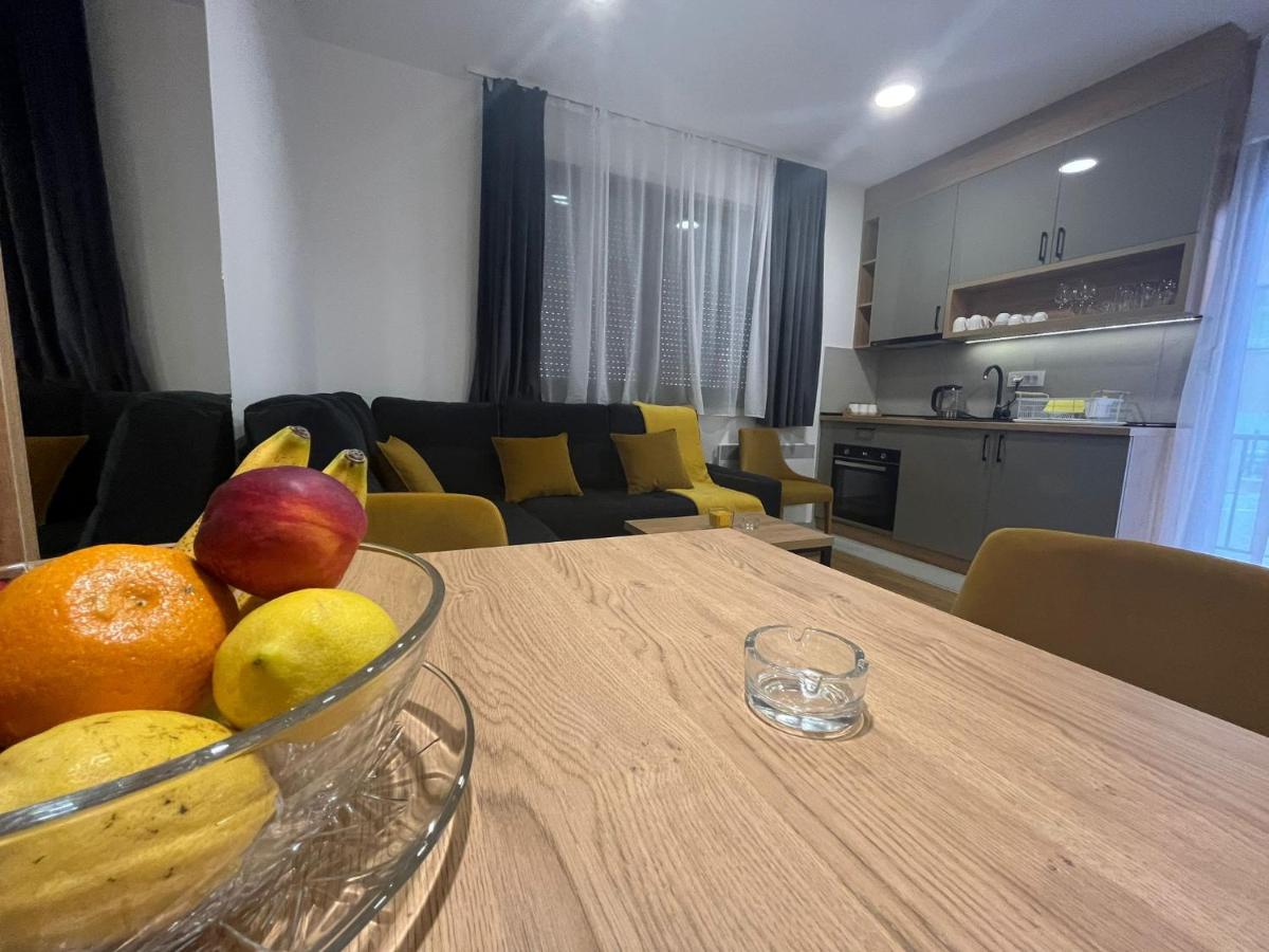 3 Monkeys Apartments - S1 - Hizvo