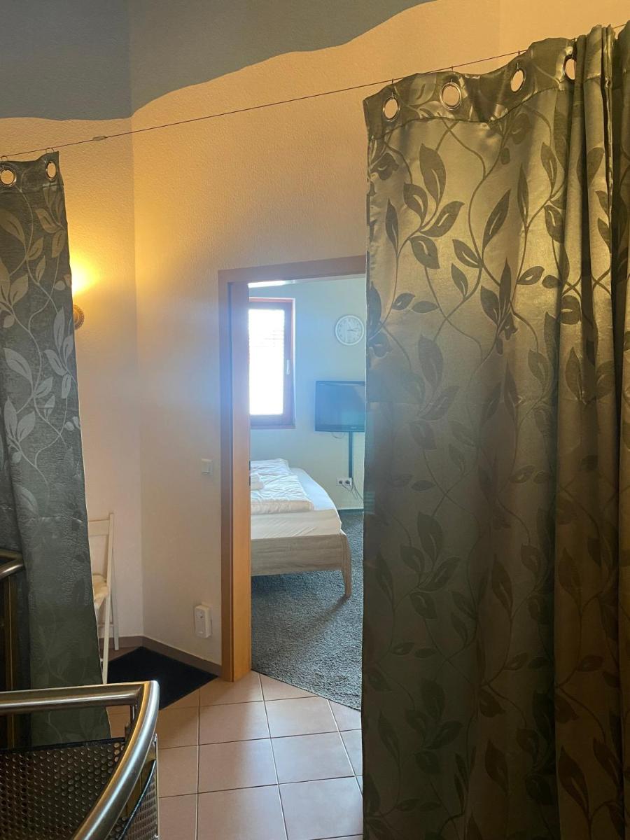 Maisonette-Ferienzimmer Am Backhausgarten - Housity