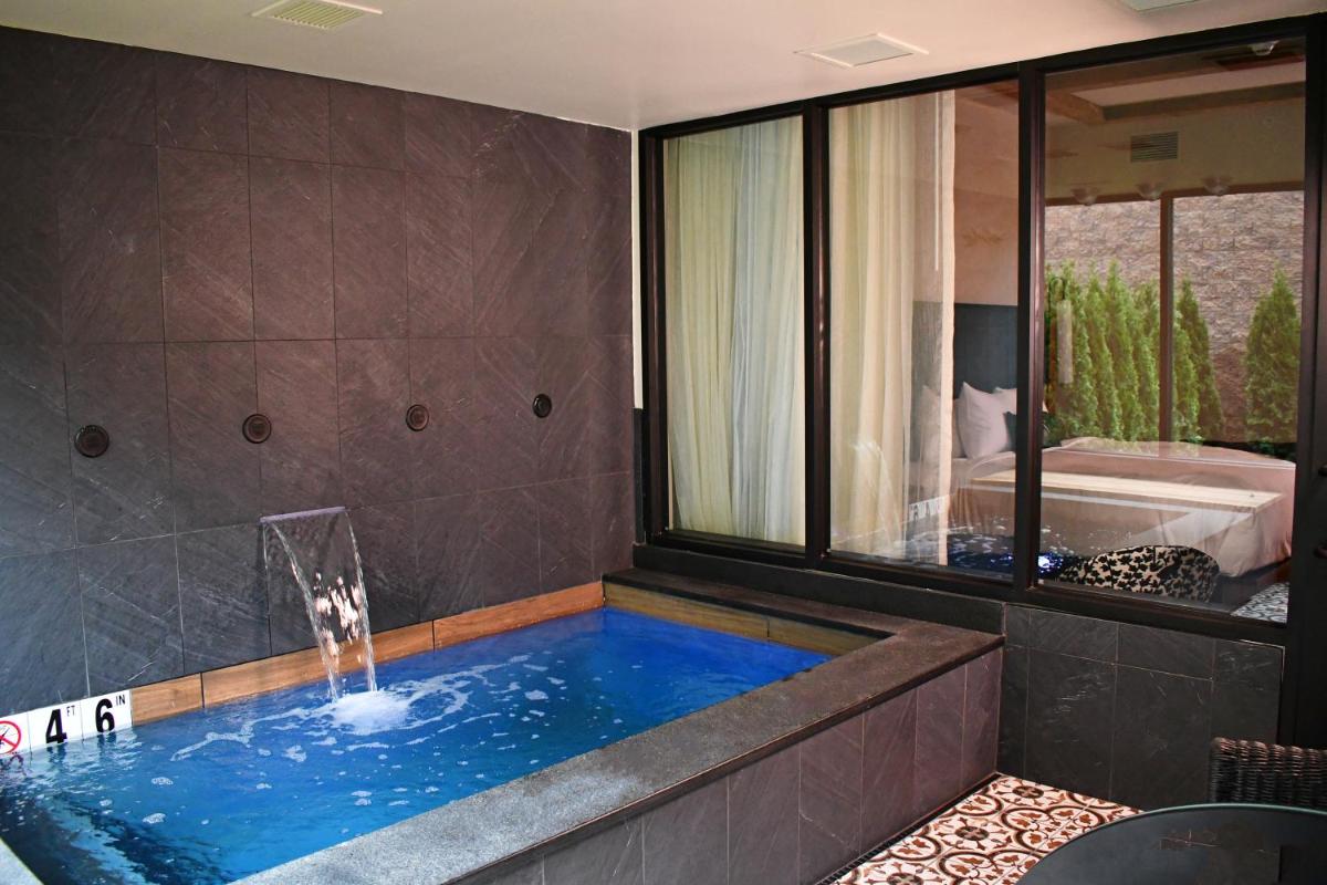 The Swiftwater - Housity