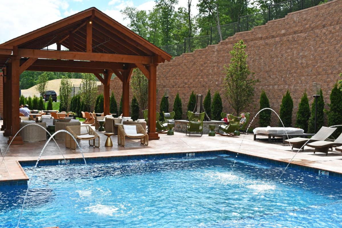 The Swiftwater - Housity