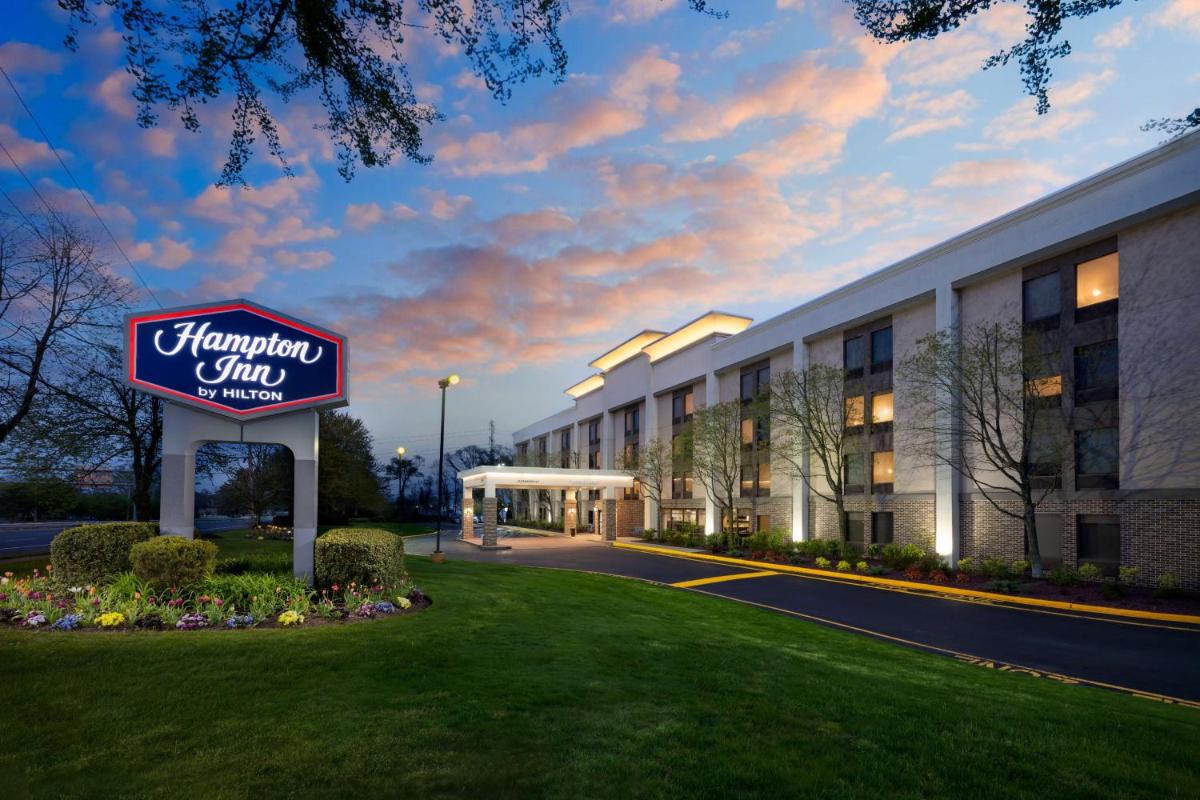 Hampton Inn Long Island/Islandia - Housity