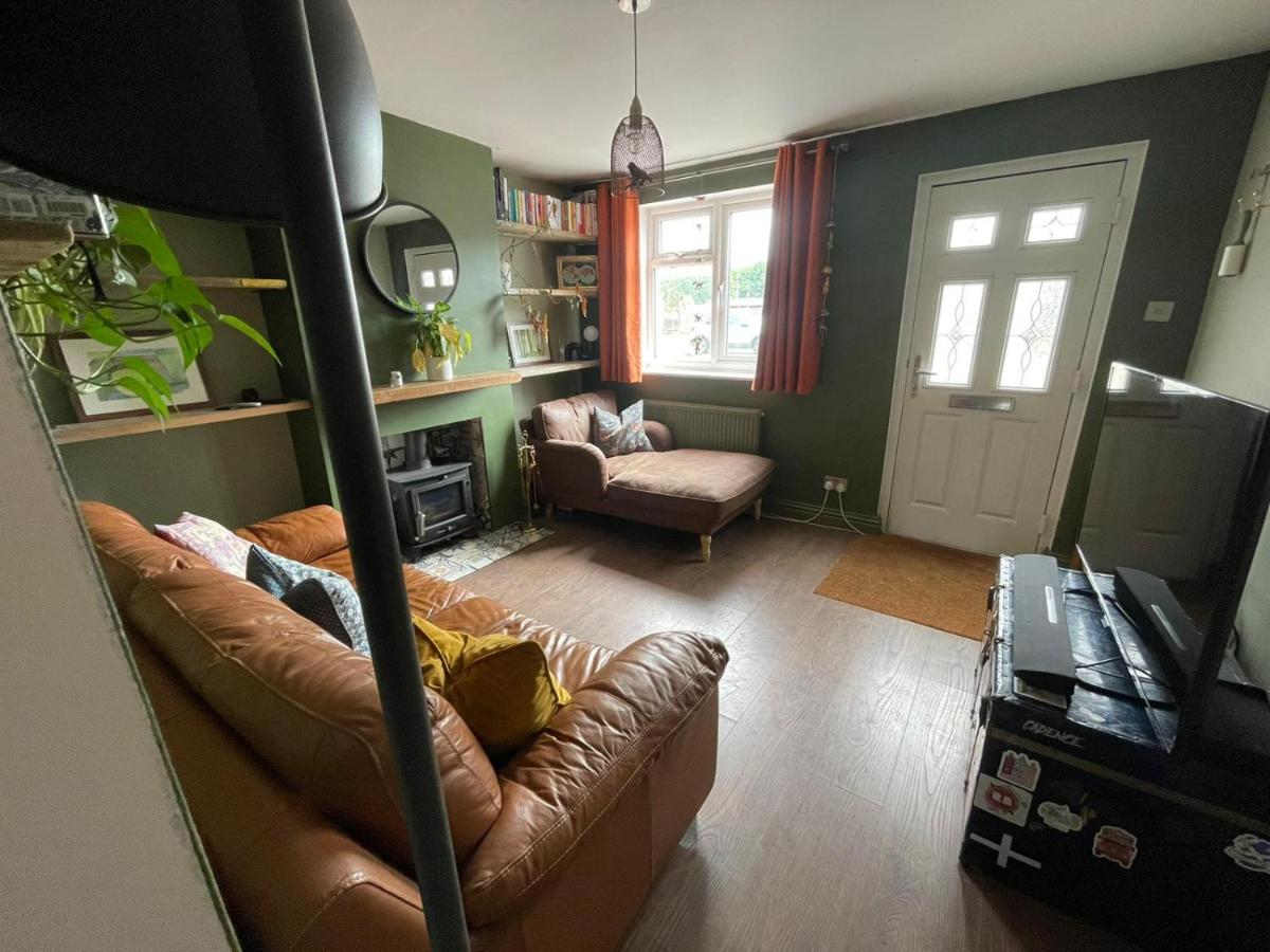 Guildford Road Cottage - Housity