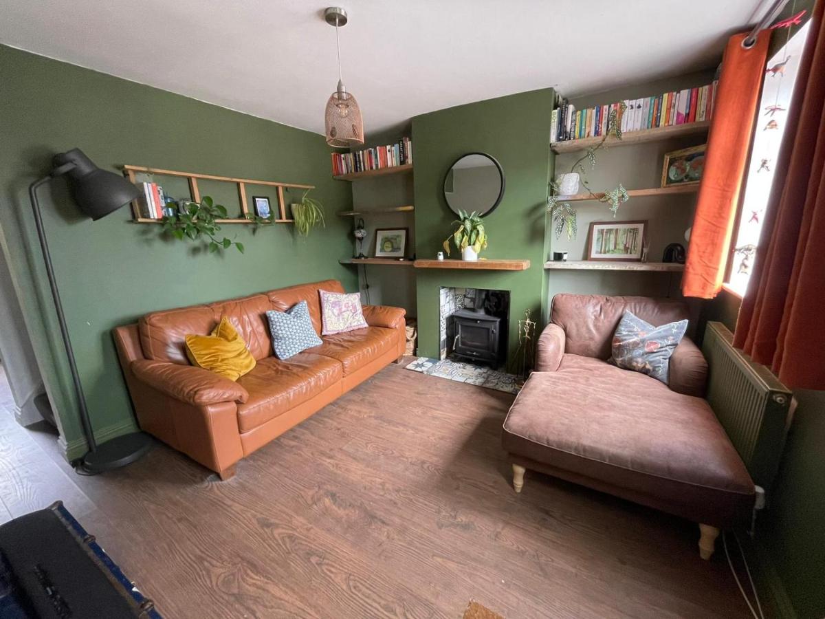 Guildford Road Cottage - Housity