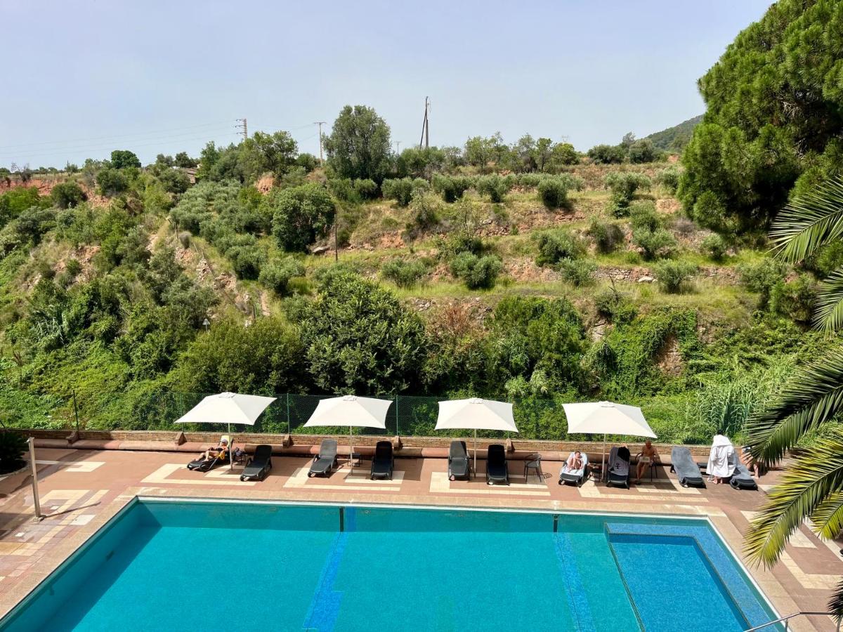 Piscina en o cerca de Balneari Termes Victòria