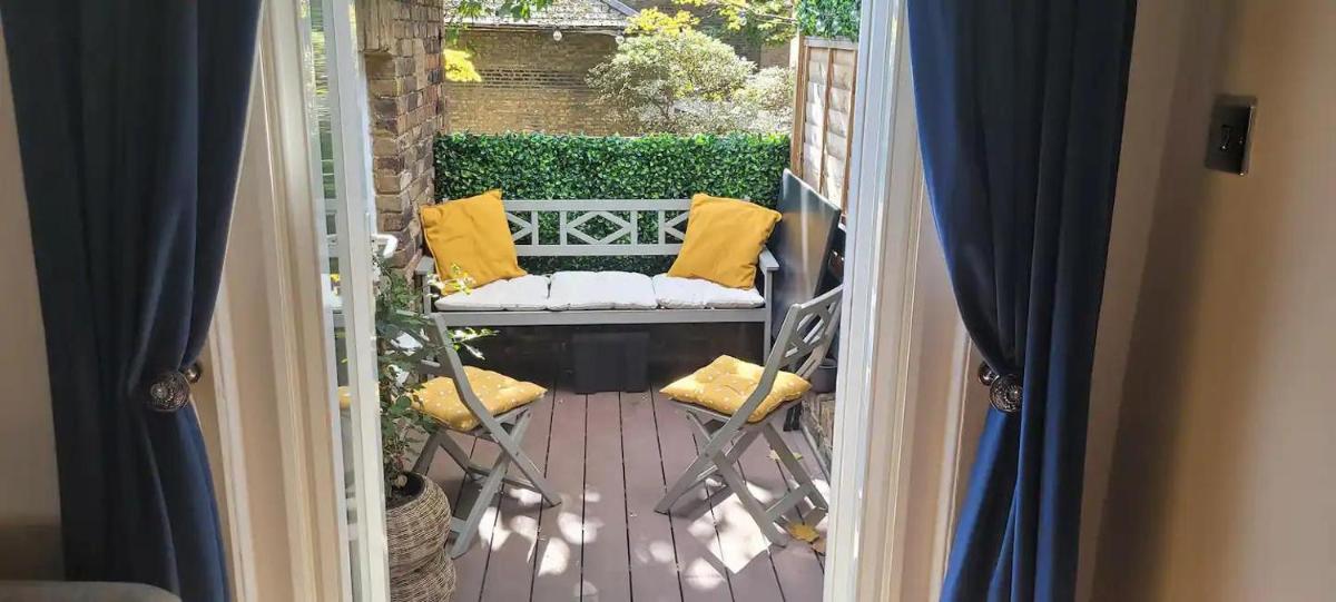 Charming London 2 bed Apartment Kennington Oval - Housity