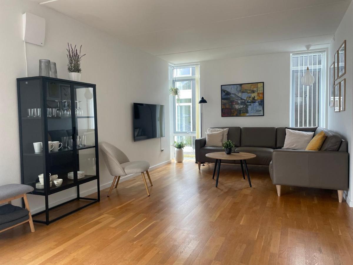 Suitetrails - Unique Sea & Landscape View and Spacious Apartment