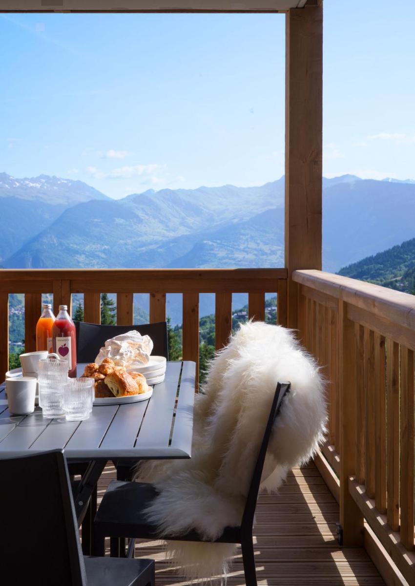 Vue générale sur la montagne ou vue sur la montagne depuis l'appart'hôtel