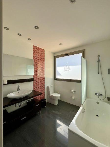 Un baño de Hotel Spa La Central - Adults Only