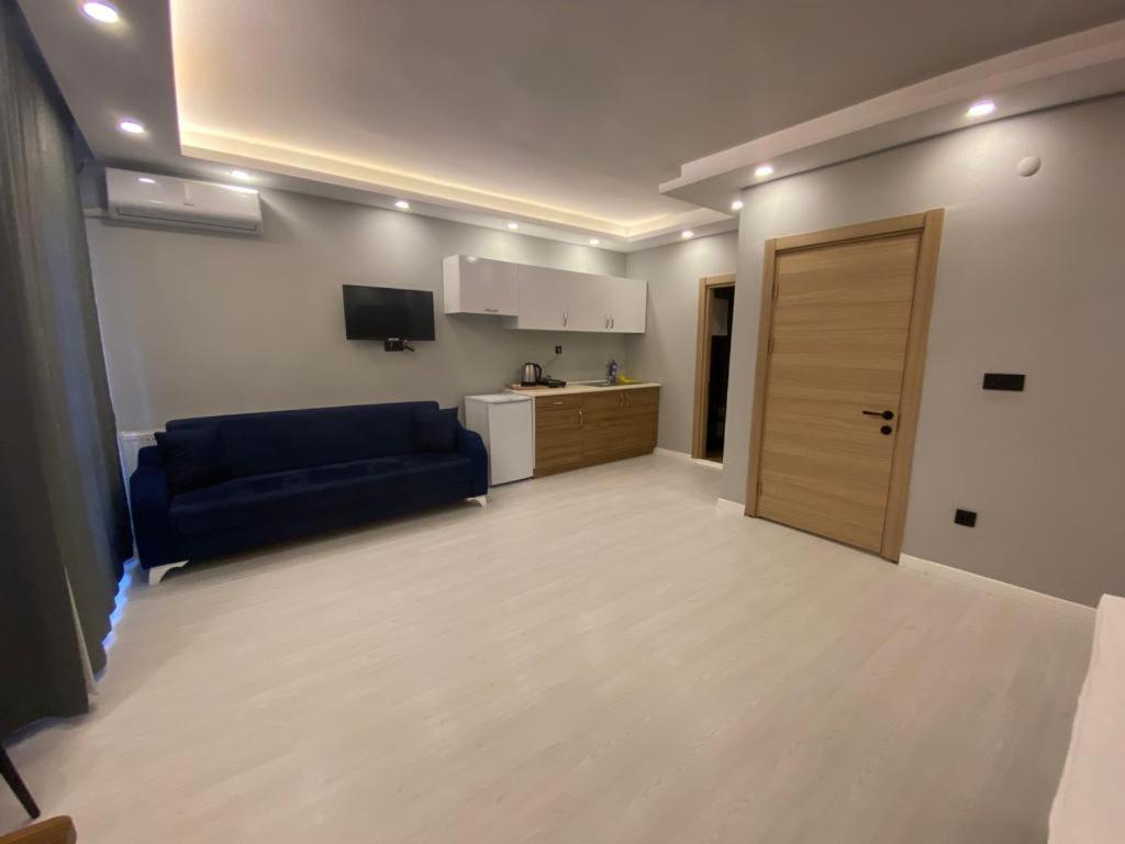 Big Peace Suites & Hotel - Housity