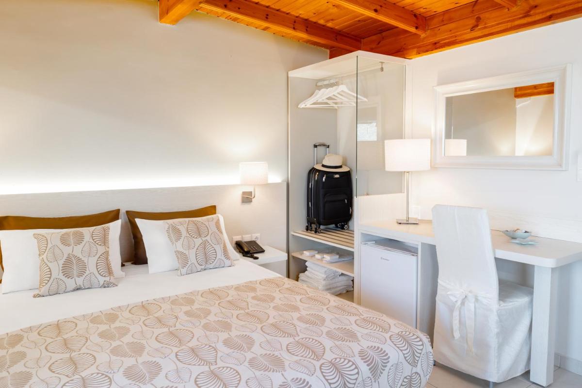 Athos Guest House Pansion - Housity