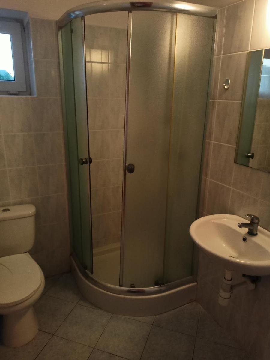 Bursztynowa 2 - Housity