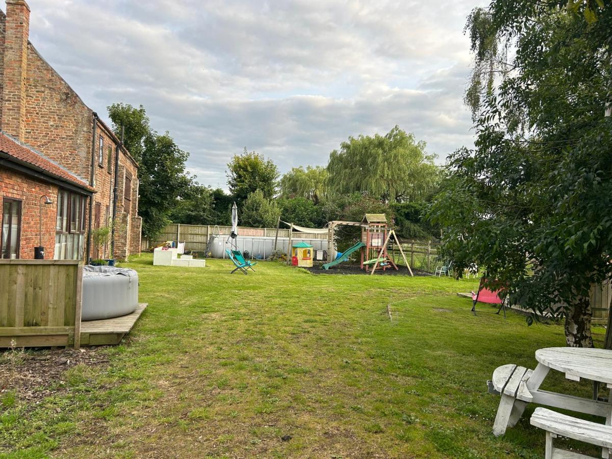 Willow Barn - Housity