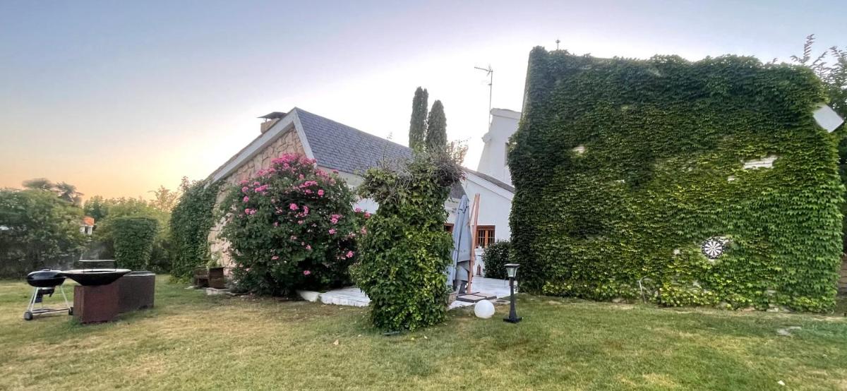 Precioso chalet a 15 min de Madrid - Housity