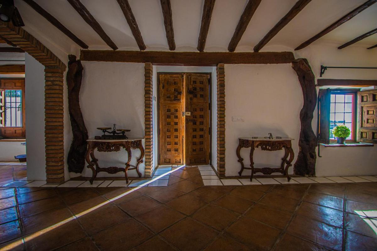 A 30 min del Puy de Fou y Toledo con piscina, bbcoa, AC, free Wifi, jardín, terraza con magníficas vistas - Housity