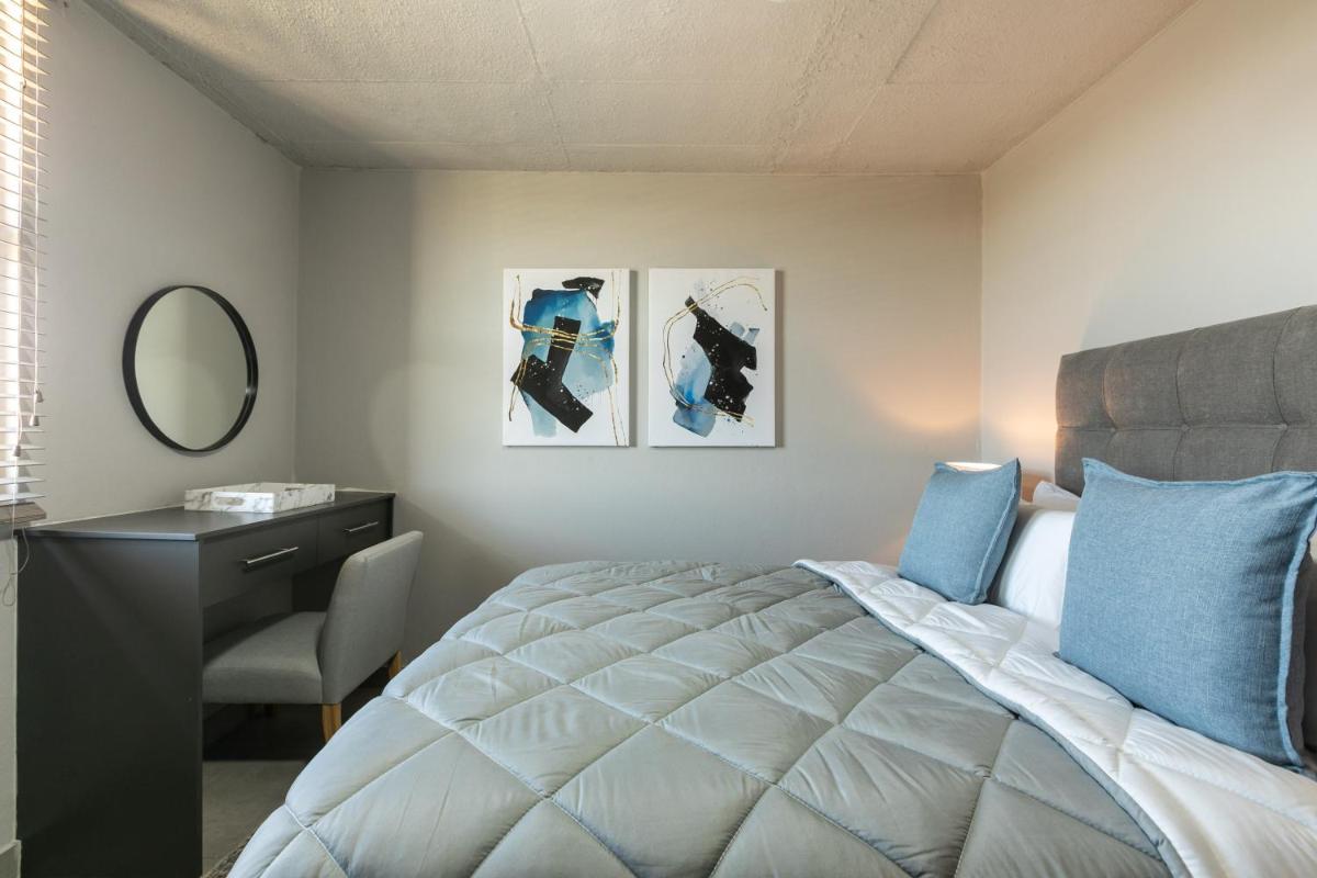 Suitetrails - Stylish Stunner in Circa 205
