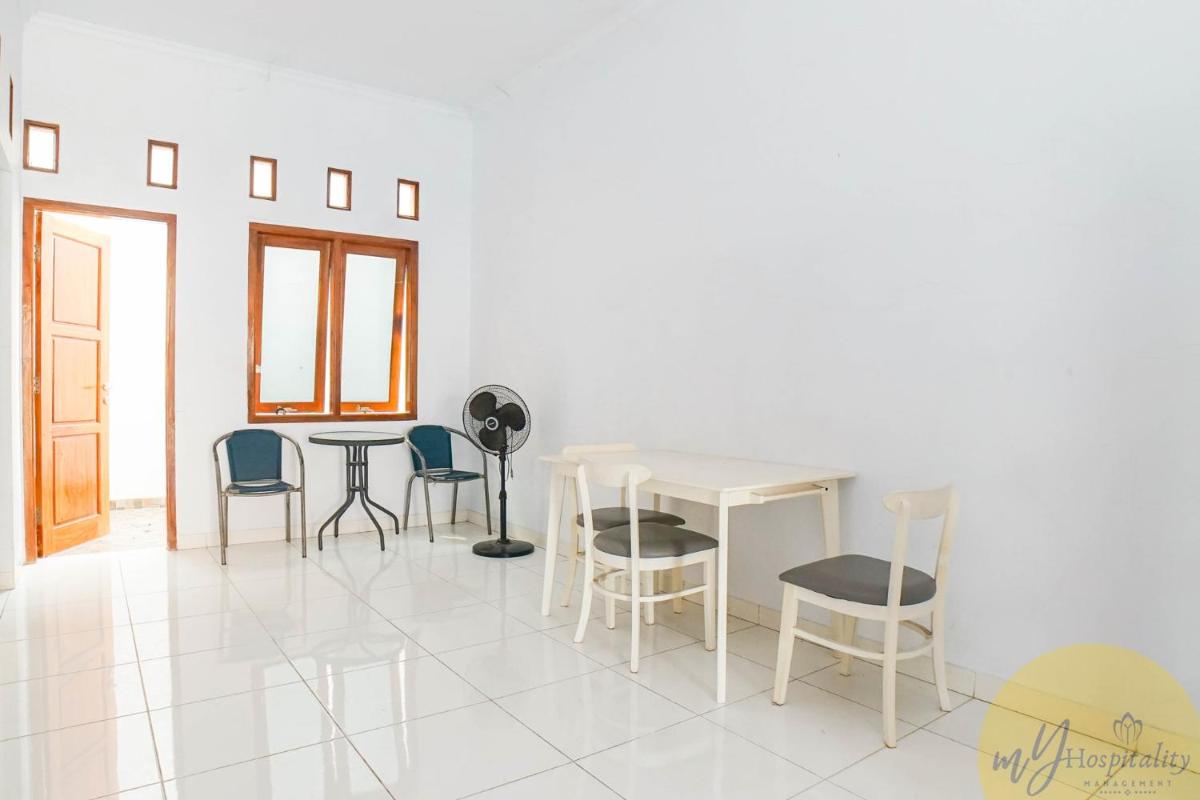 Anggrek Guest House Cirebon - Housity