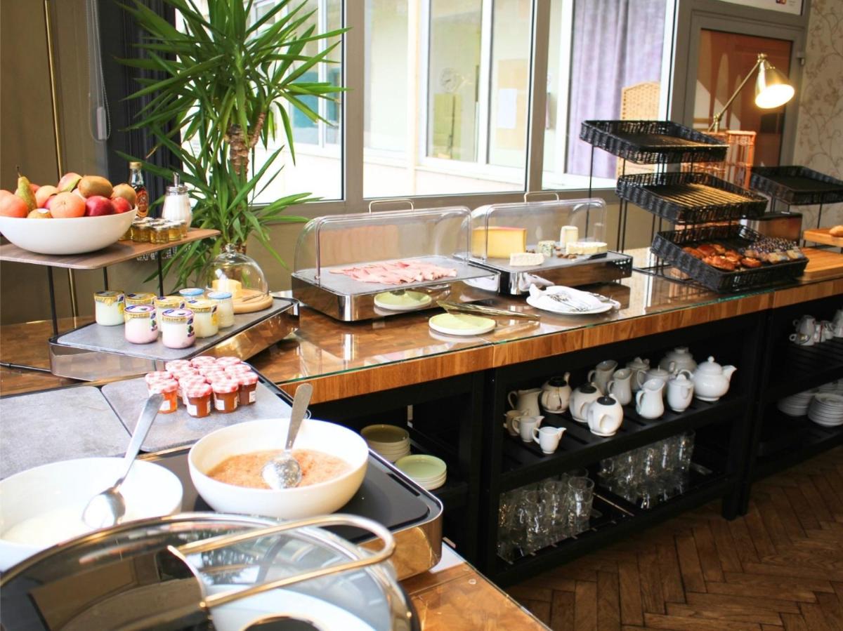 Nourriture dans l'hôtel ou à proximité