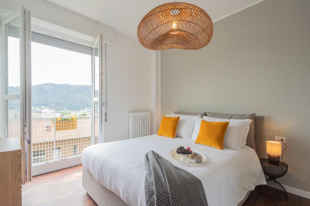 Como Panorama by Rent All Como - Housity