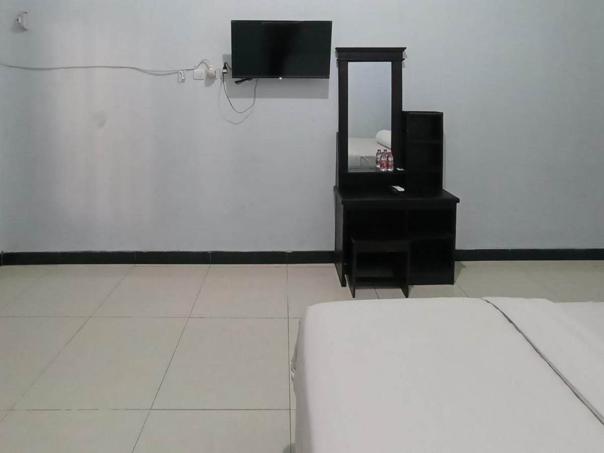 Suitetrails - Surya Abadi Homestay Syariah Mitra RedDoorz
