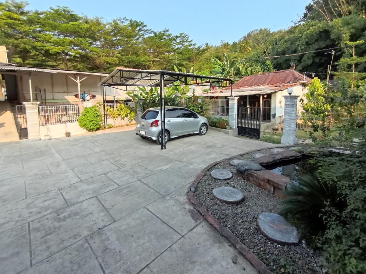 Surya Abadi Homestay Syariah RedPartner - Housity