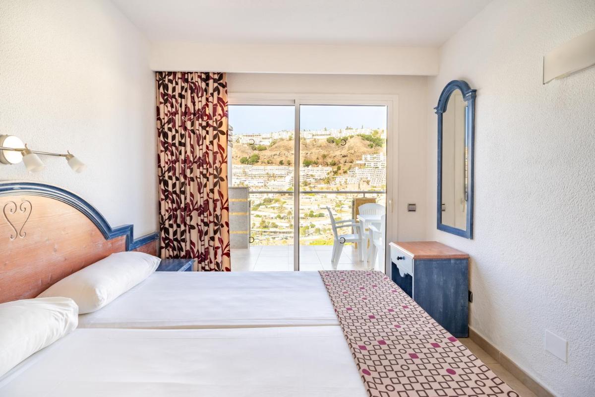 Apartamentos Cabau Cala Nova - Housity