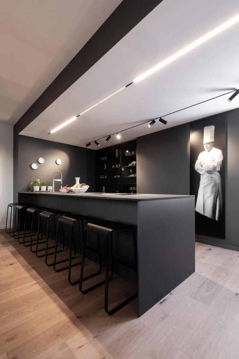 Galeriebild der Unterkunft KPM Hotel & Residences Berlin, a Member of Design Hotels in Berlin
