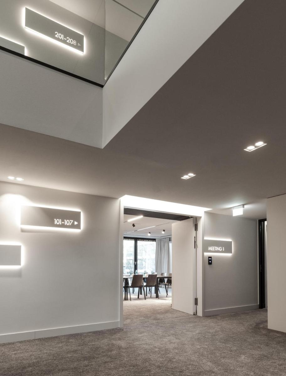 Galeriebild der Unterkunft KPM Hotel & Residences Berlin, a Member of Design Hotels in Berlin