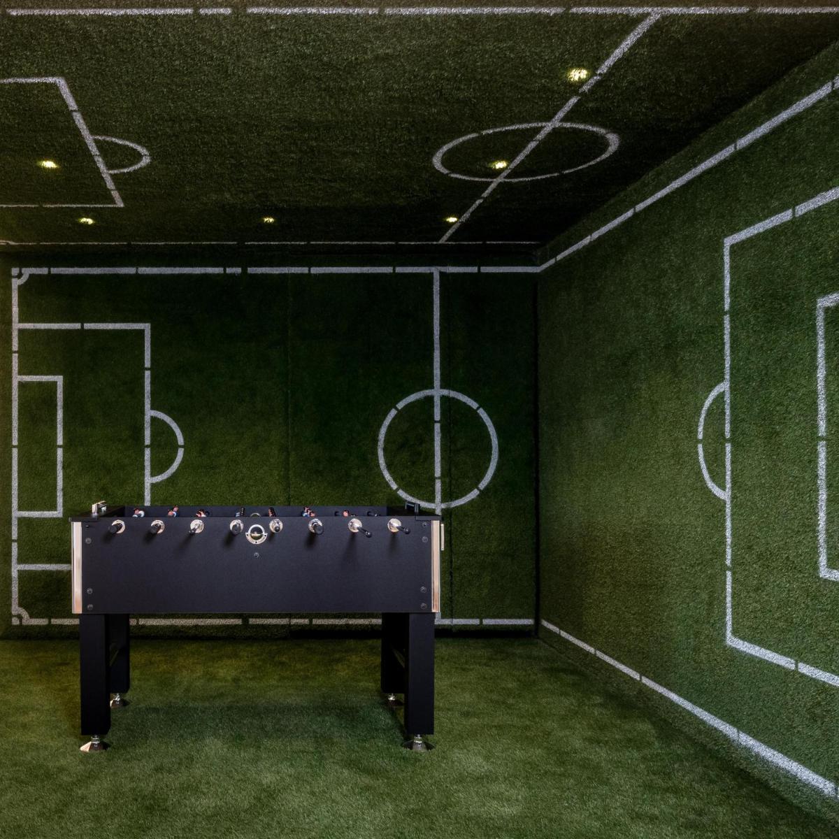 Galeriebild der Unterkunft KPM Hotel & Residences Berlin, a Member of Design Hotels in Berlin