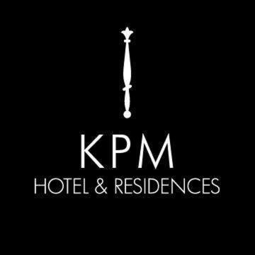 Ein Zertifikat, Auszeichnung, Logo oder anderes Dokument, das in der Unterkunft KPM Hotel & Residences Berlin, a Member of Design Hotels ausgestellt ist
