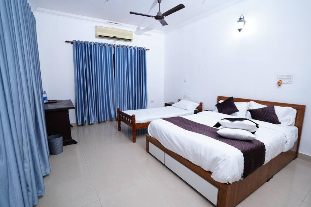 Illam Heritage Bungalow I Near Guruvayoor Temple - Housity