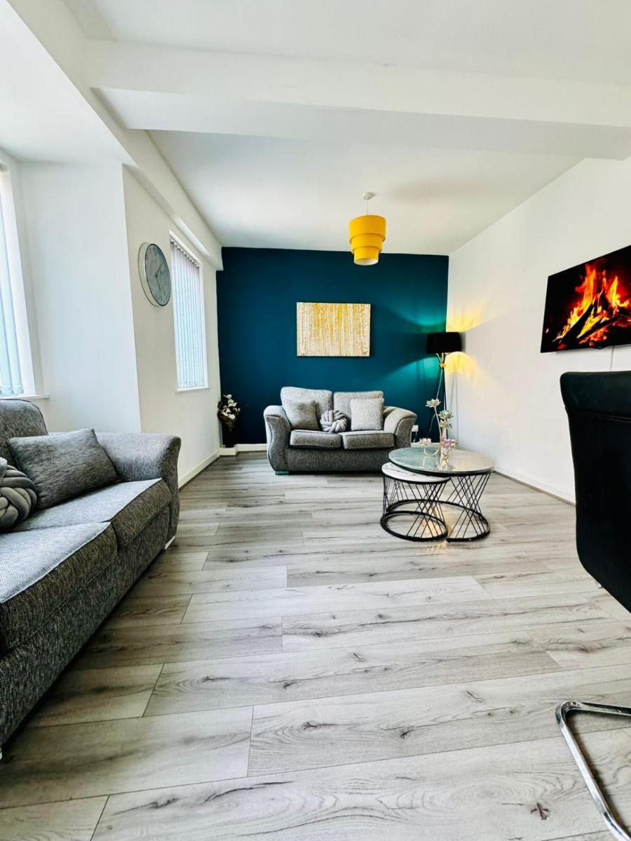 The Belmont Suite Sasco Apartments - Housity