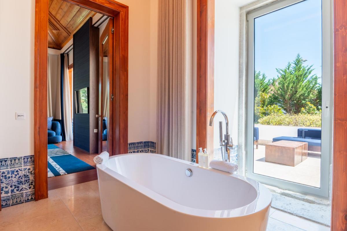 Uma casa de banho em Palácio do Governador - Lisbon Hotel & Spa