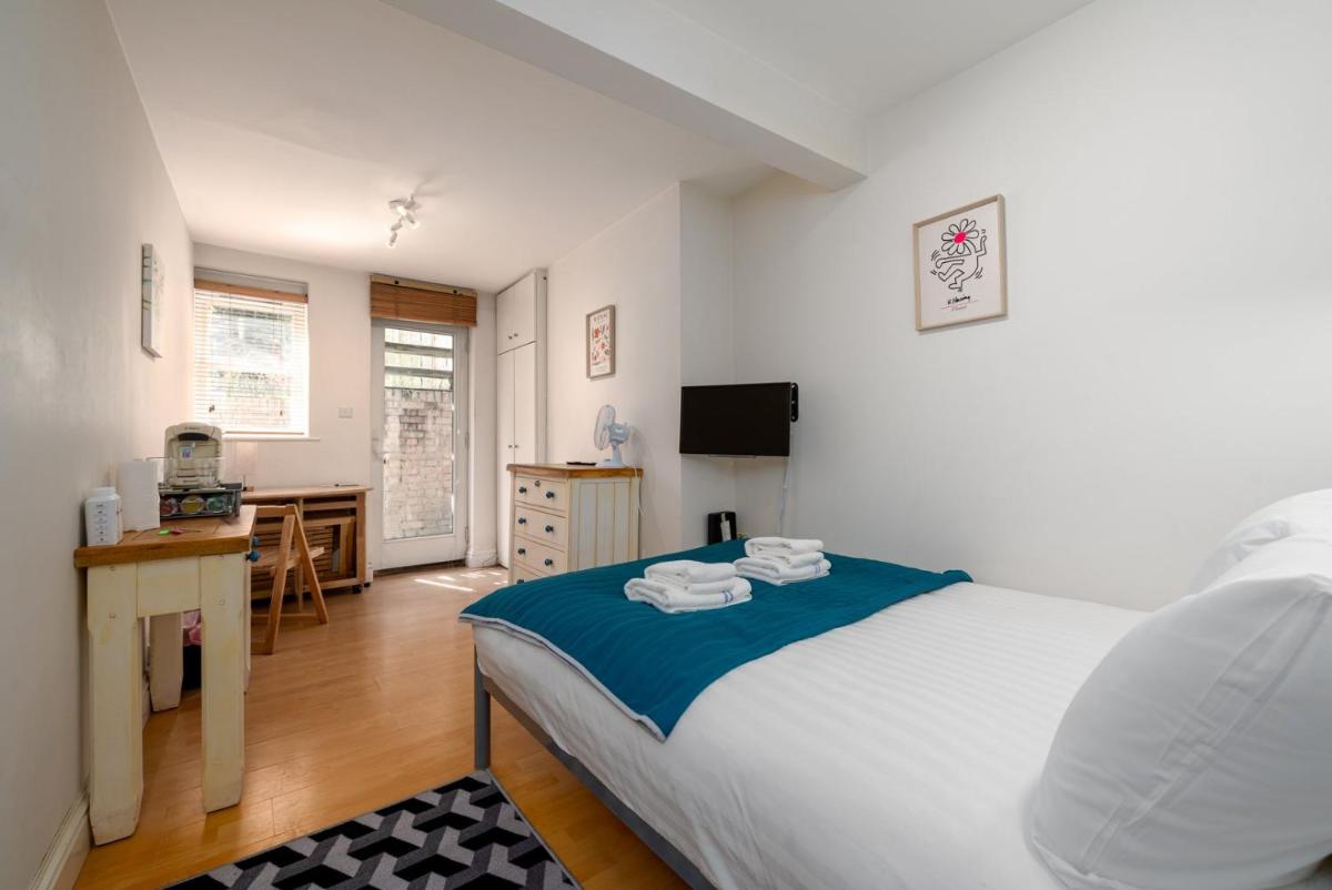 GuestReady - Cosy stay in West Hampstead - Housity