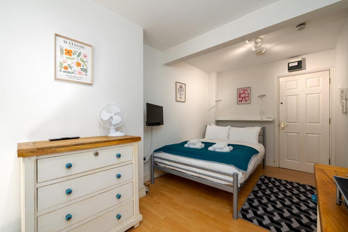 GuestReady - Cosy stay in West Hampstead - Housity