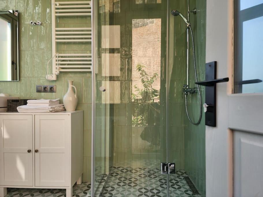 Asatiani windows - Housity