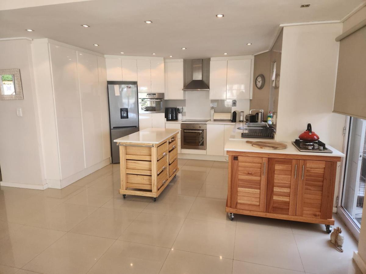 7a Clifton Steps - Housity