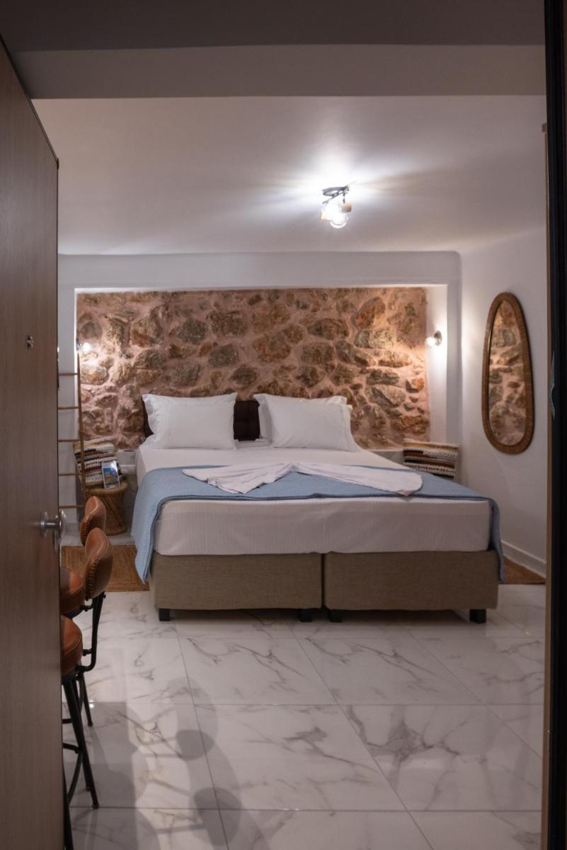 just for two in Athens - Hizvo