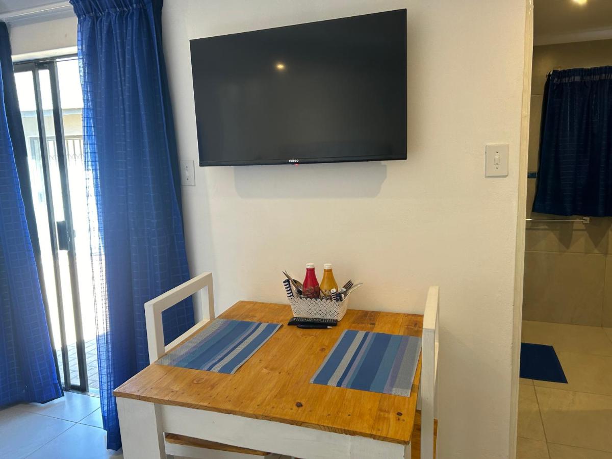 Villa La Sola B&B and Self-Catering - Housity