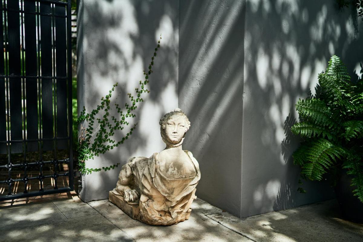 Hotel Saint Cecilia - Housity