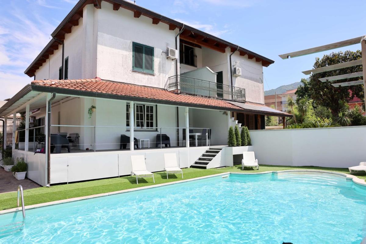 Villa Morena - Housity