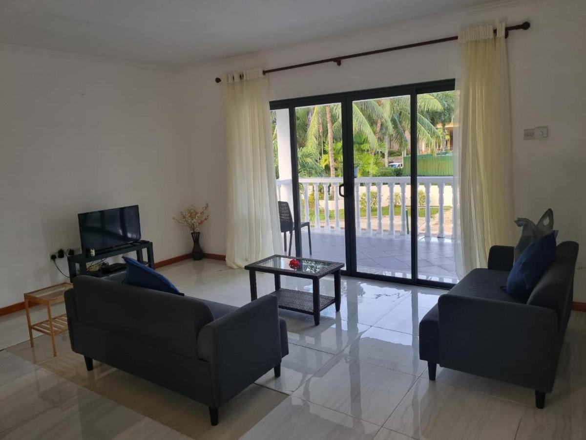 Les Forbans SelfCatering Apartment - Hizvo