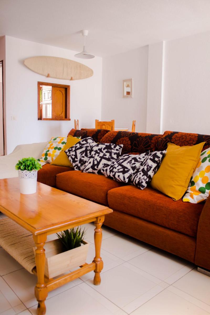La Perla Beach House - Housity