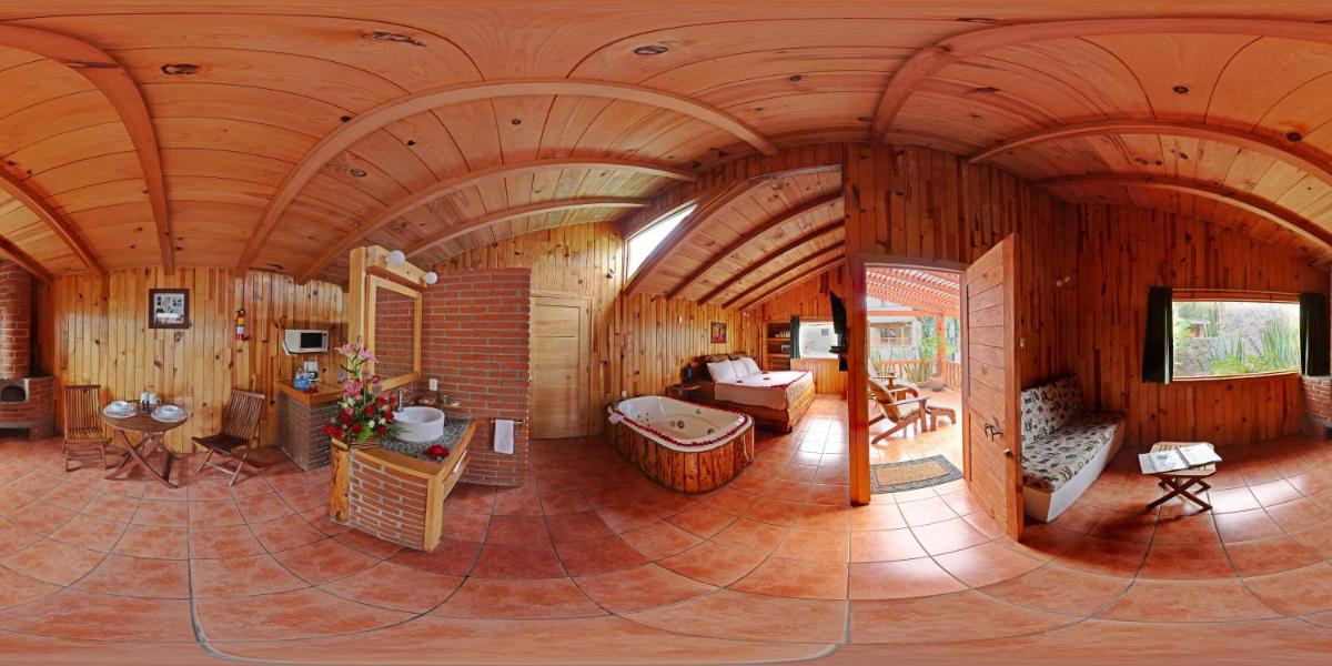 Cabañas El Estribo Hotel - Housity