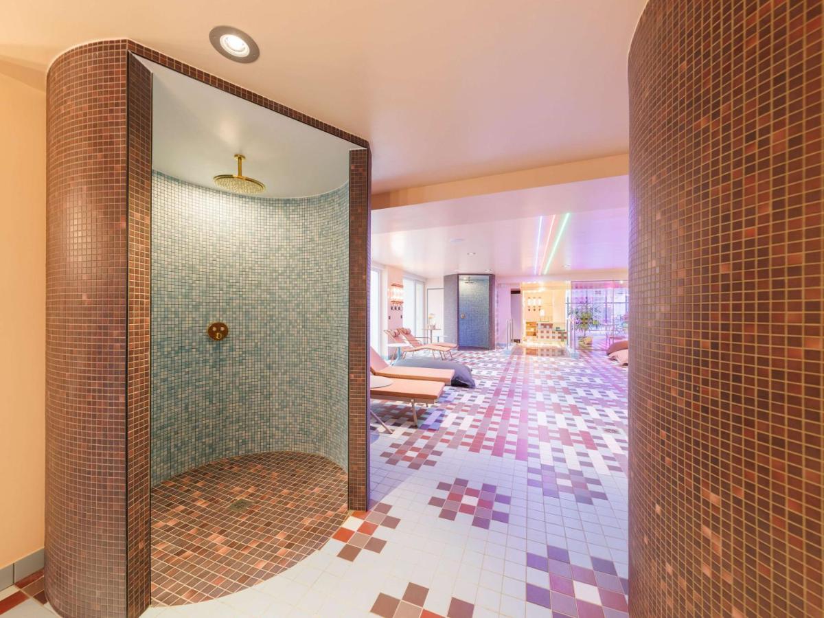 Salle de bains dans l'établissement Aiden by Best Western Clermont-Ferrand Hotel & Spa