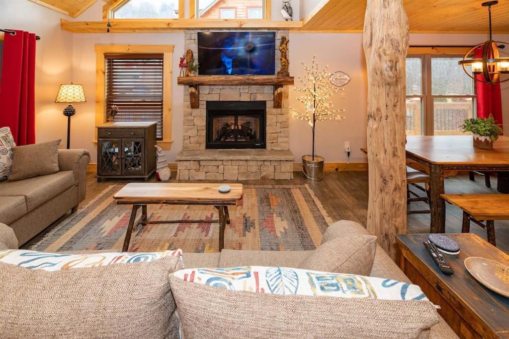 The Snow Owl Cabin - Housity