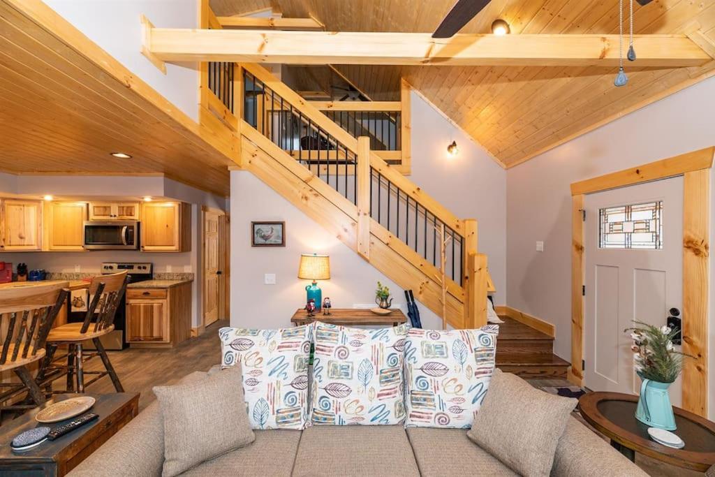 The Snow Owl Cabin - Housity