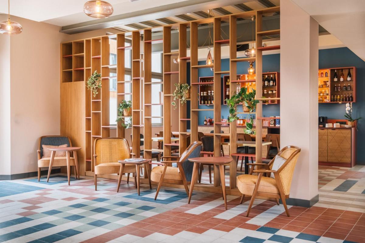 Coin salon dans l'établissement La Maison Rabelais
